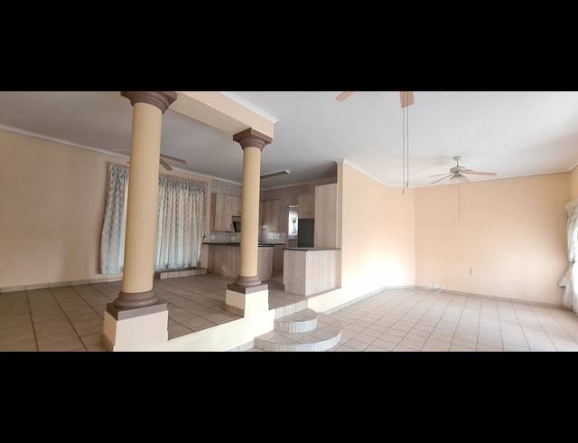 4 BEDROOM FREEHOLD FOR SALE IN CASHAN